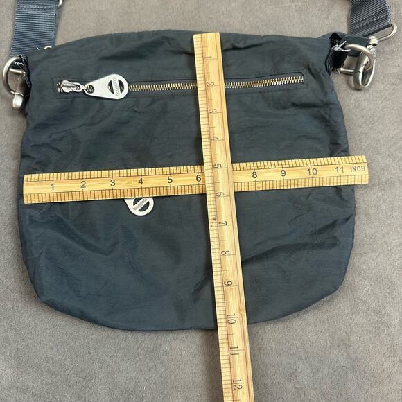 Baggallini Messenger Crossbody Shoulder Bag Women's Gray Travel College Work - Picture 5 of 6